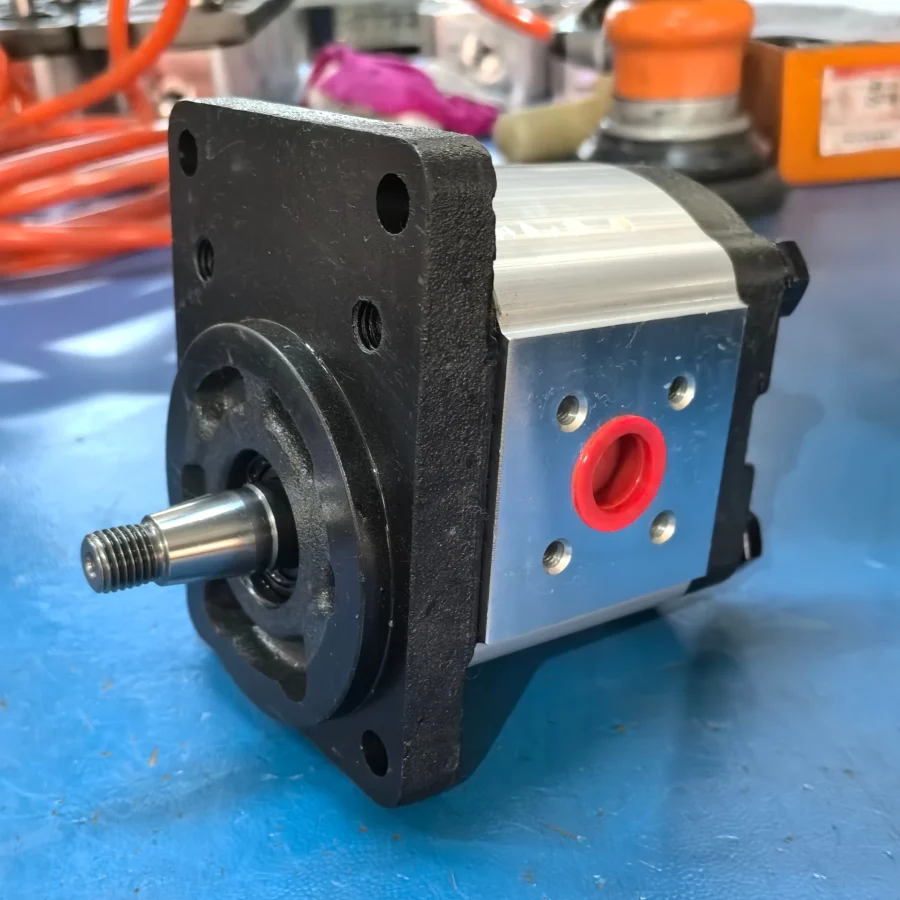 AZPB AZPF Series AZPF-12-011LCP20KB-S0007 AZPNF-11-028019LDC2020KB-S0052 AZPF-10-005RCB20MB Hydraulic Gear Pump