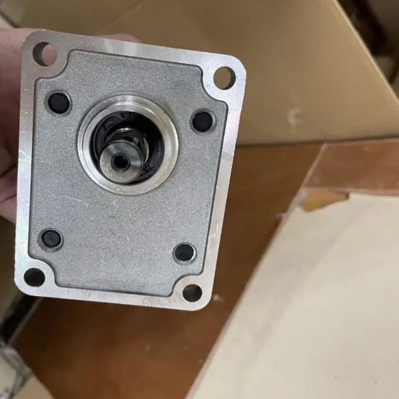 PLP Series  PLP.30-73/PLP.30-82/PLP.30-90 PLP10.2D PLP20.14D/PLP30.22D/PLP10.4D0-81E1 Hydraulic Gear Pump