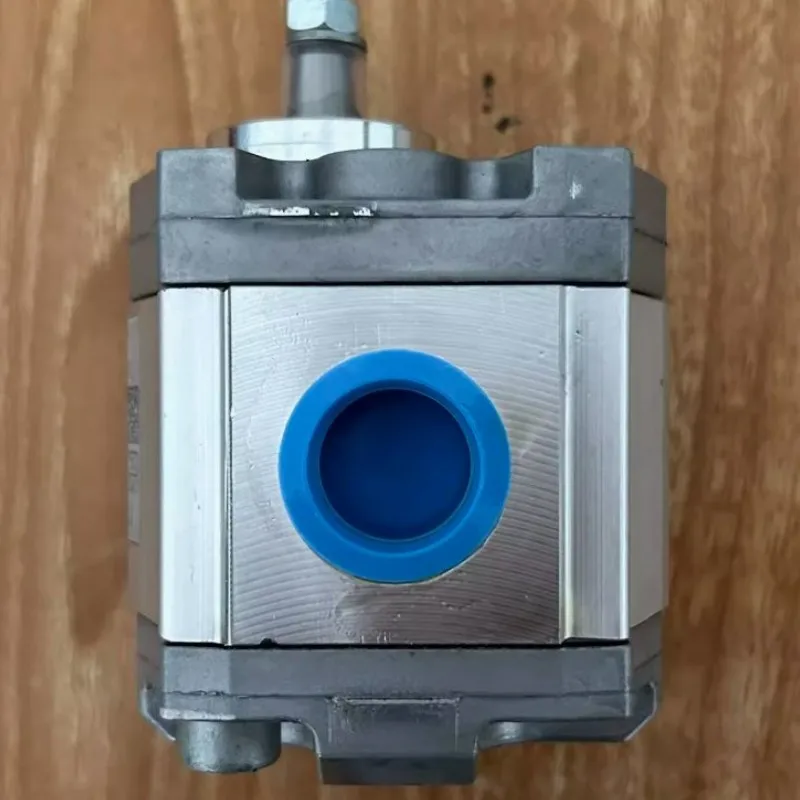 AZPB Series  AZPB-22-2.5LHO01MB AZPB-22-2.5LHO20MB AZPB-22-2.5LNM02MB Hydraulic Gear Pump