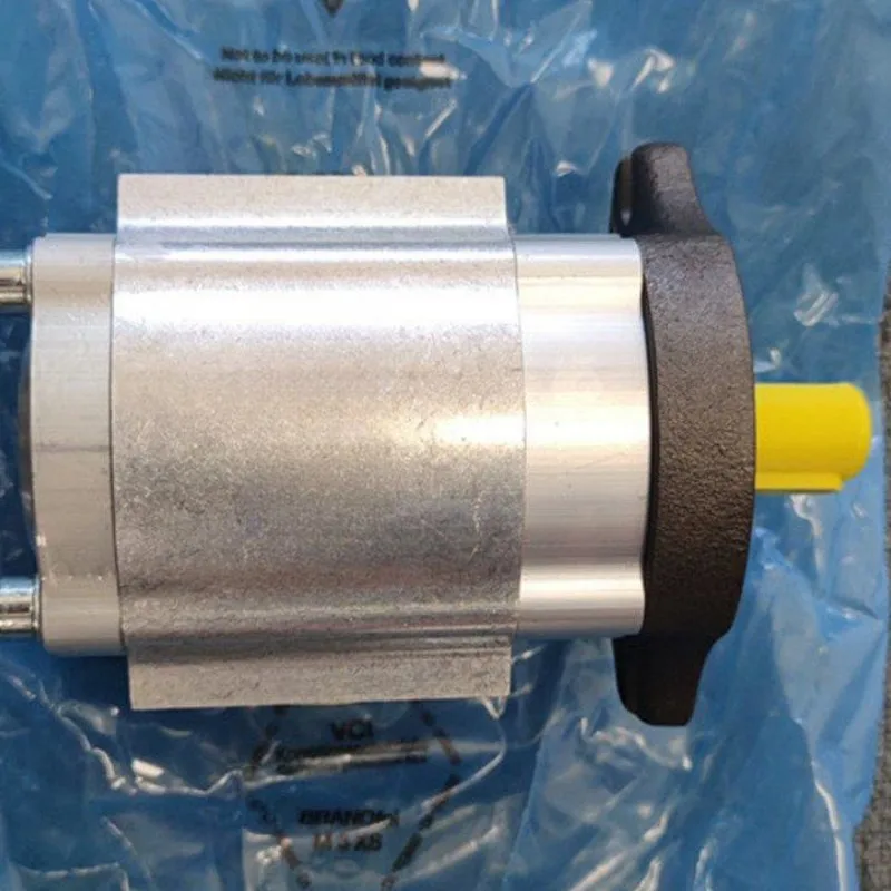 EIPC Series  EIPC3-025RA23-11 EIPC3-050RK03-10 EIPC3-032RK23-10 Hydraulic Gear Pump