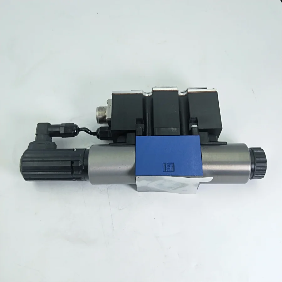 4WE 4WE6 Series 4WE10E3X/CG24N9K4/V 4WE-10-EA/E-G24-20 Hydraulic Solenoide Valve 4WEH 16 U726HG24N9EK4B10 4WE6D62/EG24N4K4