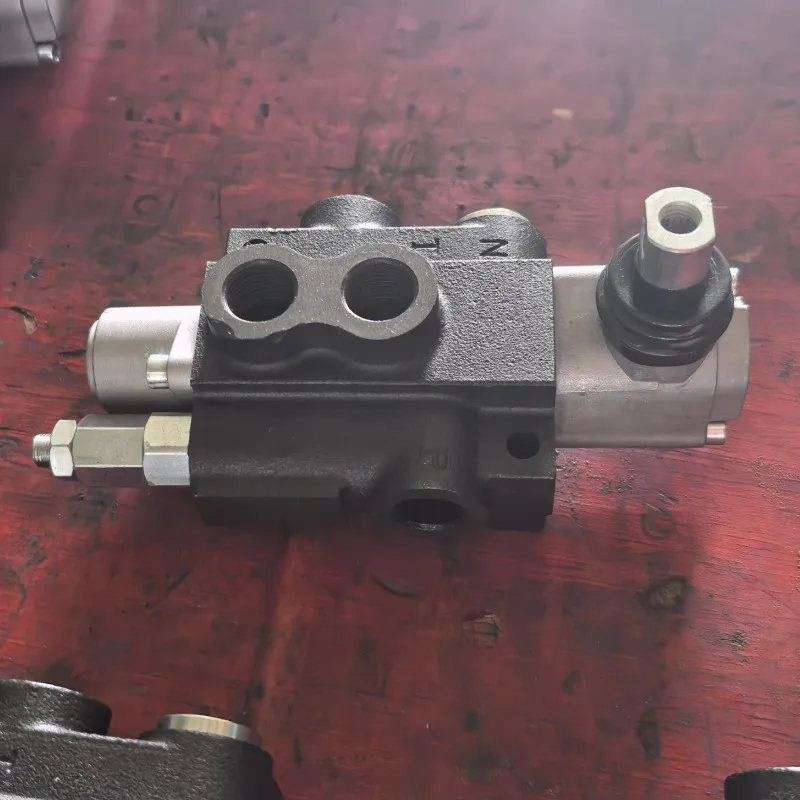 Control Valve Hydraulic Valve DF250 DF350 DF380 ZD-L10 4P40 5P40 6P40 Multi-Way Valve