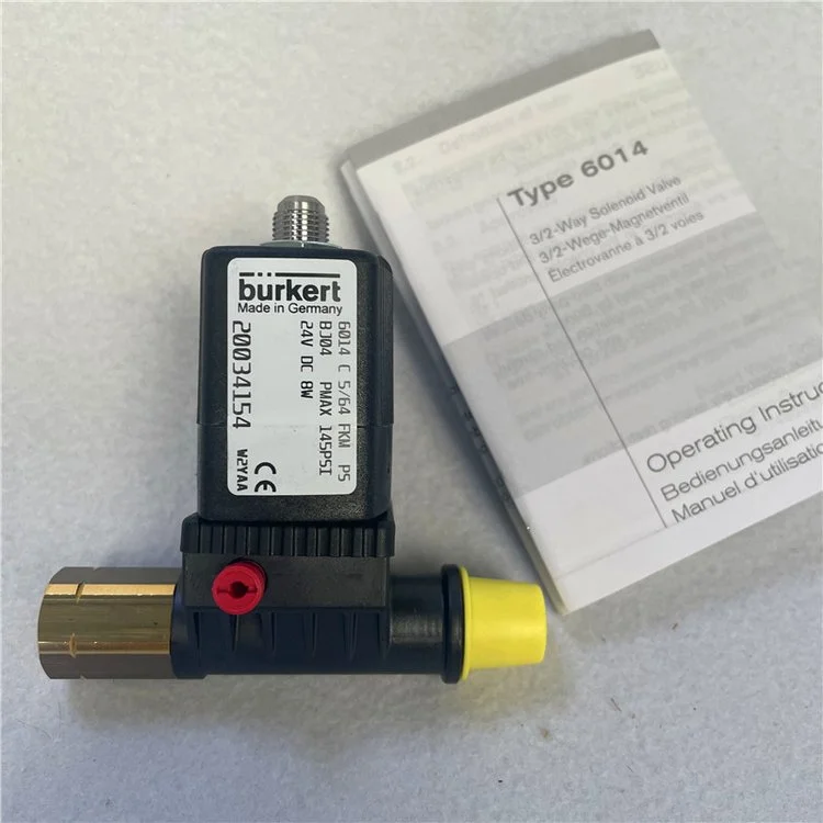 BURKERT 6011TYPE SOLENOID VALVE WITH PIVOTED ARMATURE  1/8 NPT 4W 42PSI 24VDC 00126149