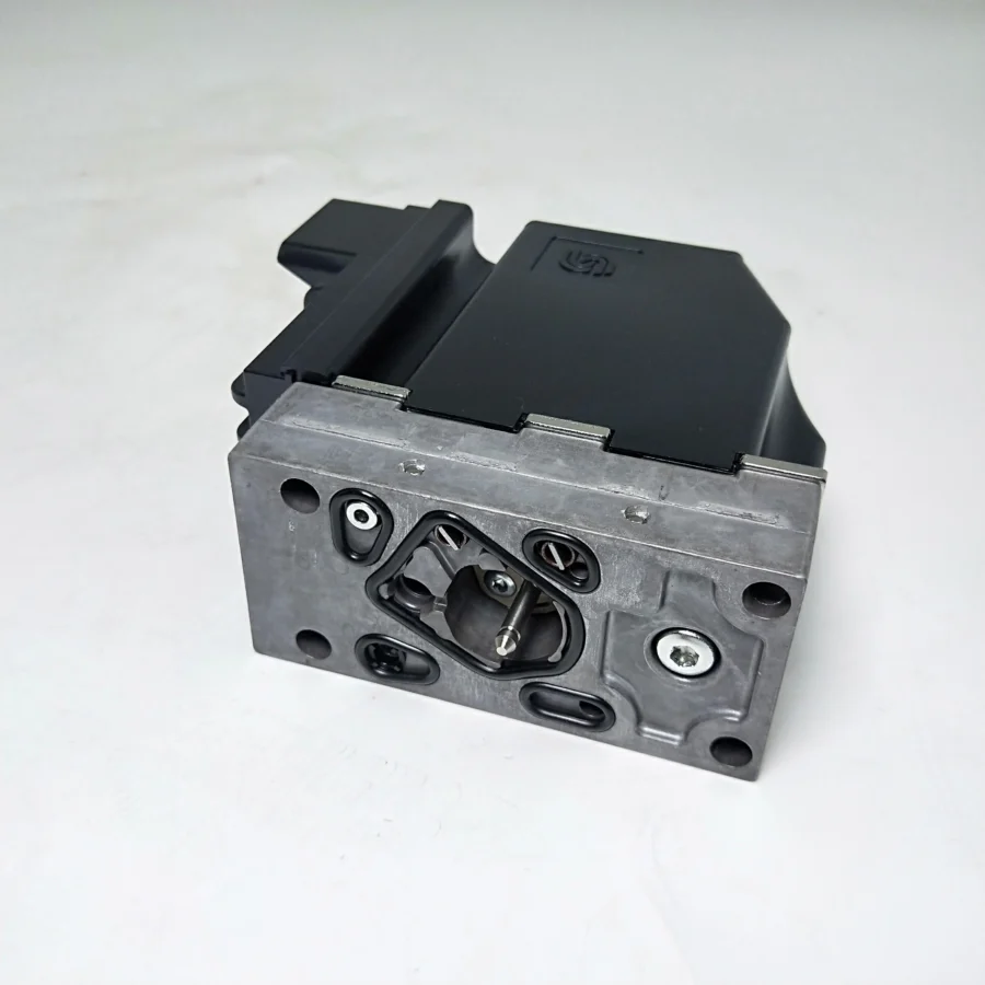 157B Series Hydraulic Proportional Valve 157B4032  157B4033 157B4035 157B4032 157B4734 157B4116 155G4093