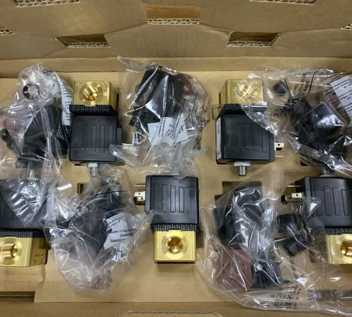 BURKERT TYPE  00316530 00316532 00316529 20001927 0052872 00316529 Two Position Two Way Solenoid Valve