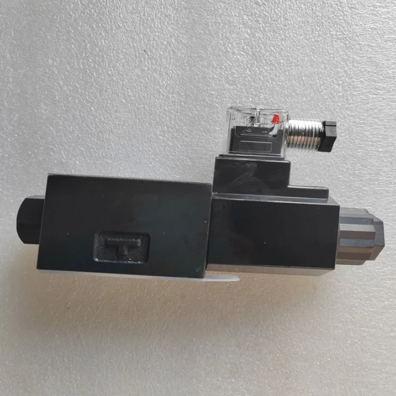 DSG Series Hydraulic  Solenoid Valve DSG-02-3C10-A100-N1-50 DSG-01-2B3B-A220-N1-50 DSG-01-2B2B-A110-N1-50