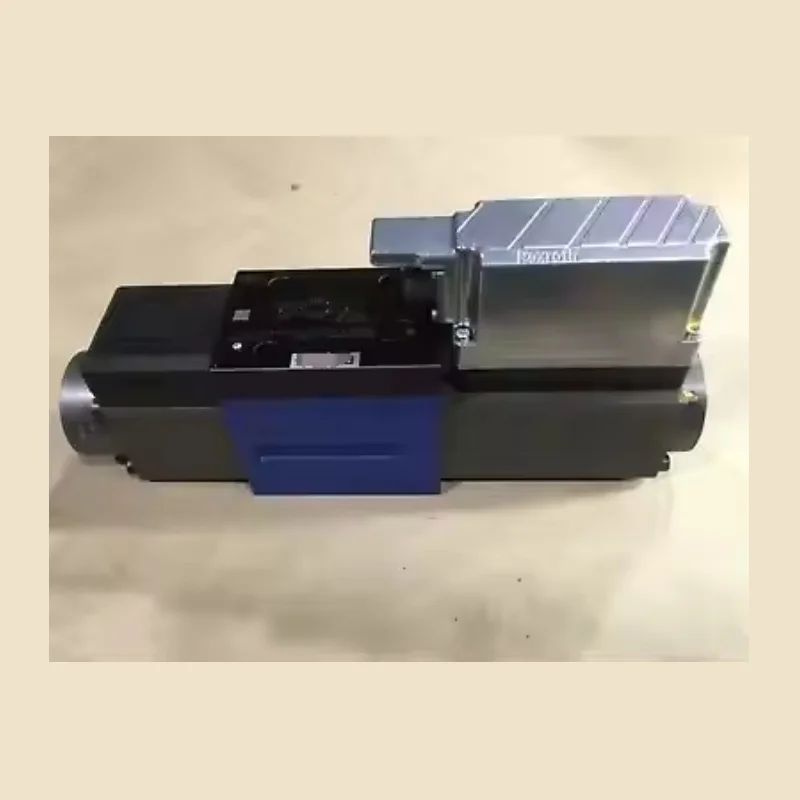 4WRPE10R5-100SJ-20/G24K0/A1M-904 Hydraulic Valve 4WRTE 4WRPE10R5 Series Solenoid Valve  R901116964