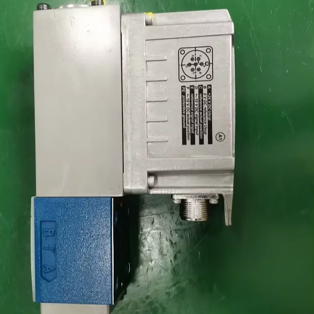 4WER 4WRP Series Directional Control Hydraulic Valve 4WRKE 25 E350L-3X/6EG24K31/A1M-909 4WRPEH 6 C4 B40L-20/G24K0/A1M